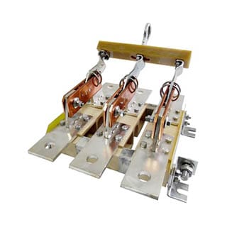 РЕ19-39-211900іс 630А 2-полюсний переднього приєднання з центральною штангою на ізоляційних секціях